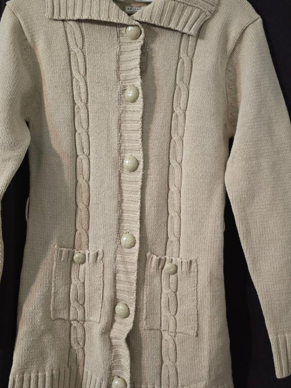 NWOT M (L-Runs Small) Arizona Jean Company Tan /Beige Cardigan L-Sleeves Sweater